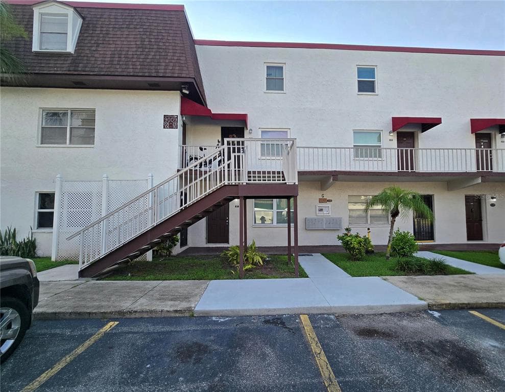 9009 TUDOR DRIVE # G107, TAMPA, FL 33615