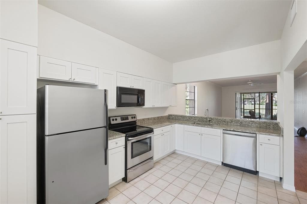 121 LINDSAY LANE # 31, OLDSMAR, FL 34677 — zdjęcie 3