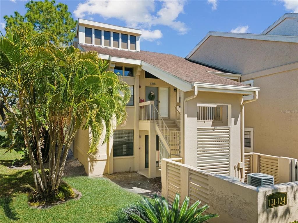 121 LINDSAY LANE # 31, OLDSMAR, FL 34677