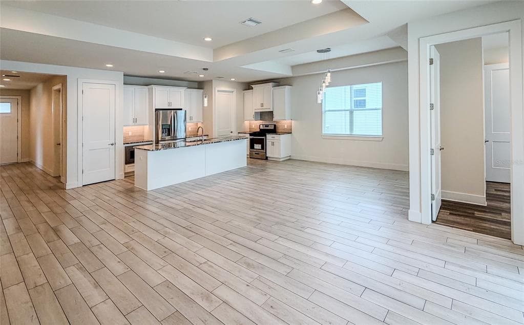 2065 PARAGON CIRCLE W, CLEARWATER, FL 33755 — zdjęcie 3