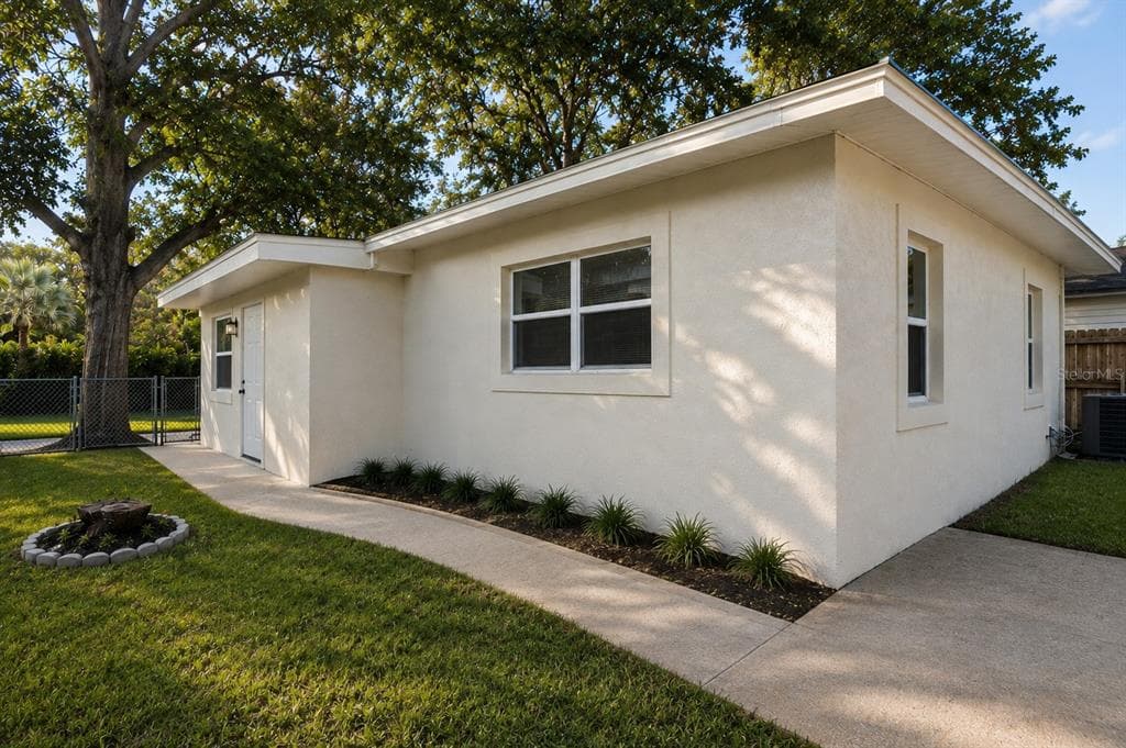 5532 6TH AVENUE N, ST PETERSBURG, FL 33710 — zdjęcie 4