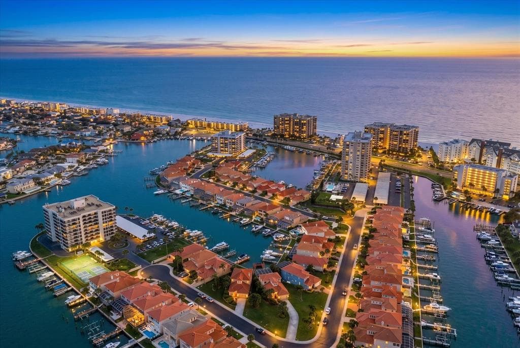1620 SAND KEY ESTATES COURT, CLEARWATER BEACH, FL 33767 — zdjęcie 4