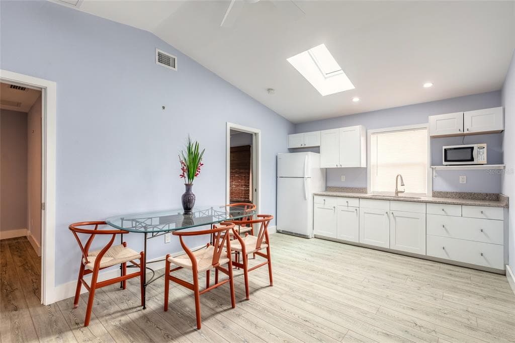 808 E 16TH AVENUE, NEW SMYRNA BEACH, FL 32169 — zdjęcie 4