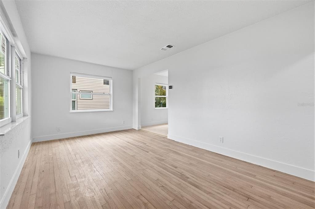 4716 17TH AVENUE N, ST PETERSBURG, FL 33713 — zdjęcie 4
