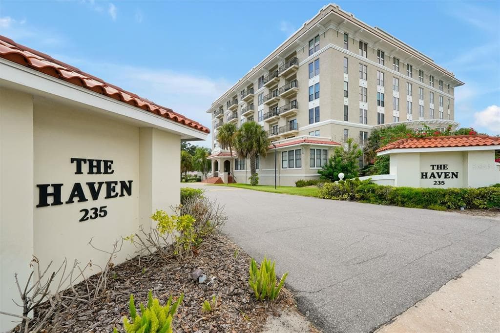 235 6TH STREET NW # 205, WINTER HAVEN, FL 33881