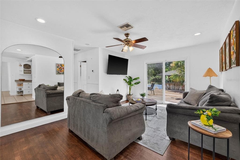166 PINELLAS WAY N, ST PETERSBURG, FL 33710 — zdjęcie 4