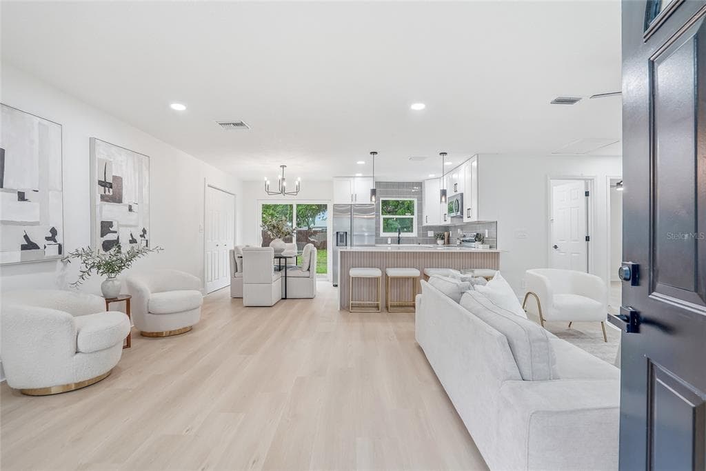 6197 98TH AVENUE N, PINELLAS PARK, FL 33782 — zdjęcie 2