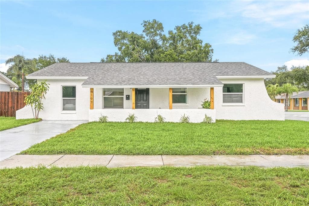 6197 98TH AVENUE N, PINELLAS PARK, FL 33782