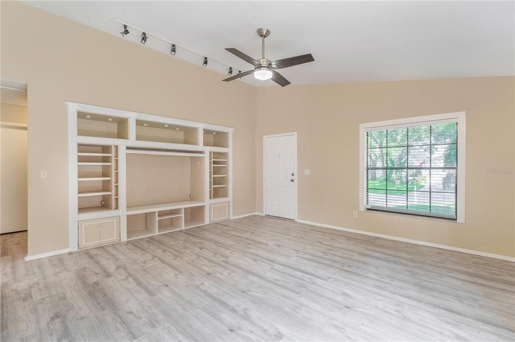 3826 LAKE SHORE DRIVE, PALM HARBOR, FL 34684 — zdjęcie 4