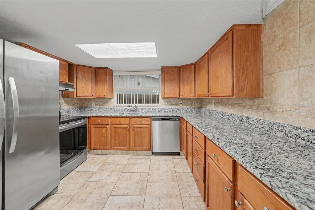 9135 HUNT CLUB LANE, PORT RICHEY, FL 34668 — zdjęcie 3
