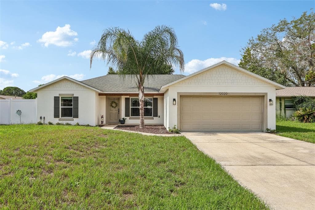 12020 VIRGINIA DRIVE, LEESBURG, FL 34788