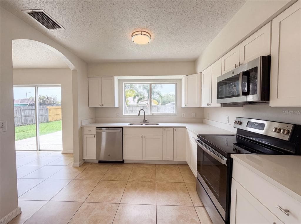 13236 PIKE LAKE DRIVE, RIVERVIEW, FL 33579 — zdjęcie 3