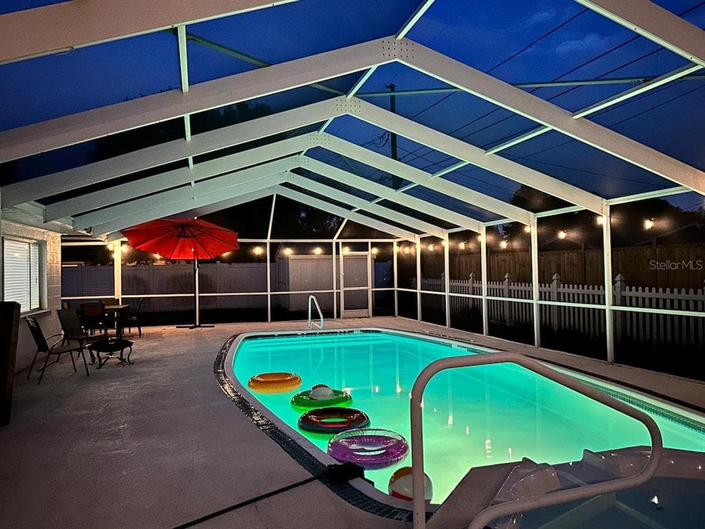 8628 MAGNOLIA DRIVE, SEMINOLE, FL 33777 — zdjęcie 2