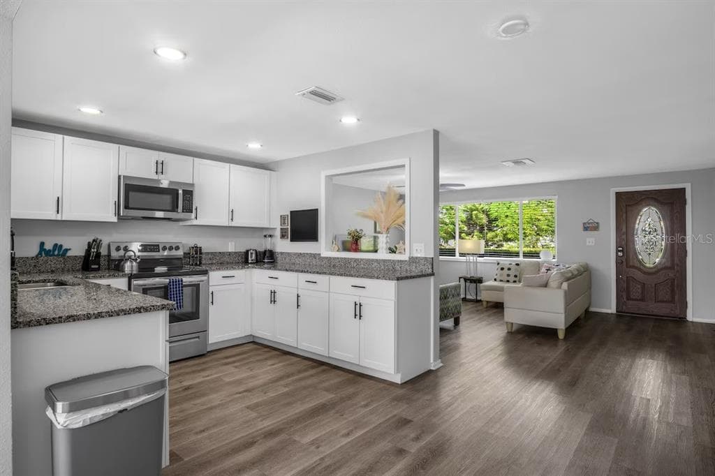8628 MAGNOLIA DRIVE, SEMINOLE, FL 33777 — zdjęcie 5