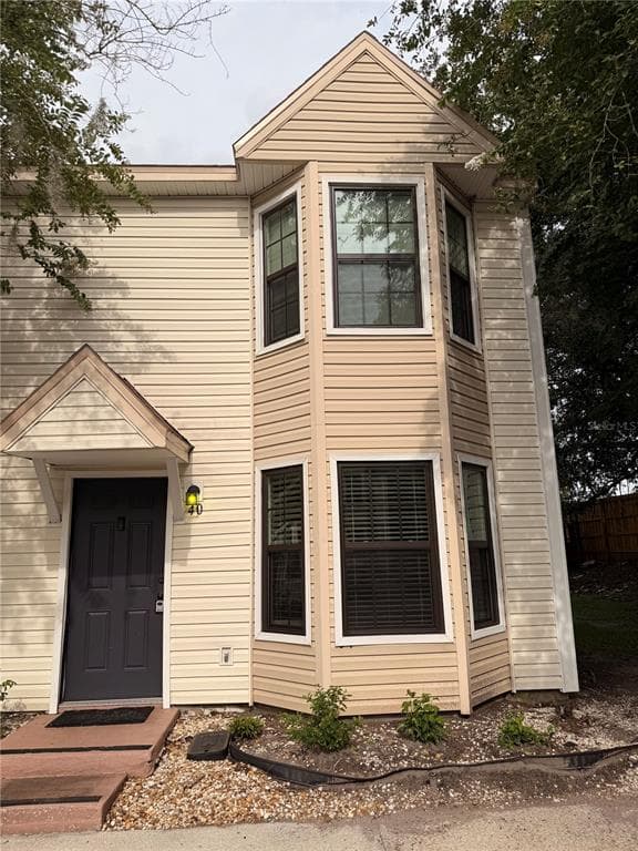 2302 MAKI ROAD # 40, PLANT CITY, FL 33563