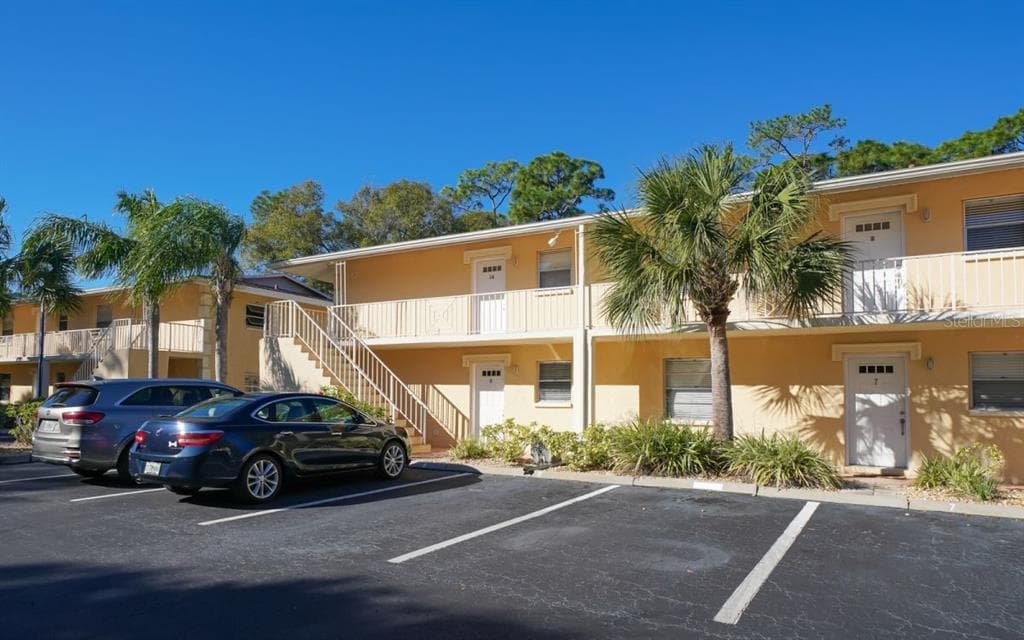 942 LA COSTA CIRCLE # 9, SARASOTA, FL 34237 — zdjęcie 2
