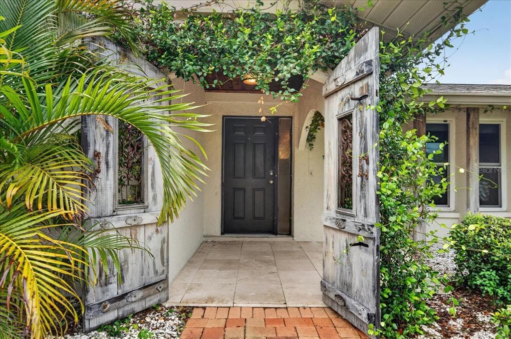 1221 E LIME STREET, TARPON SPRINGS, FL 34689 — zdjęcie 4