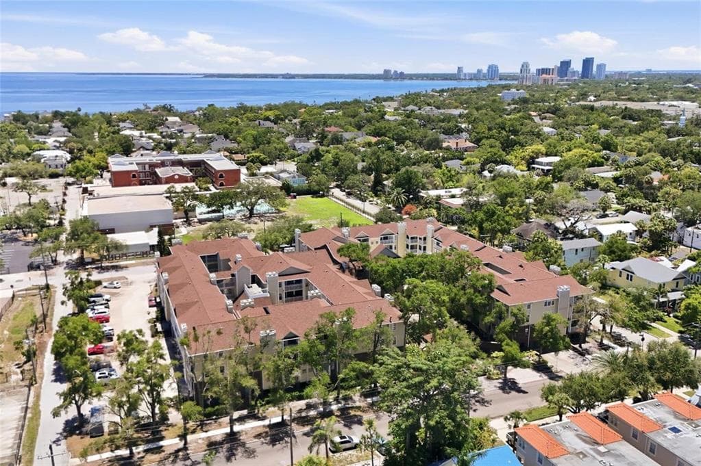 1000 W HORATIO STREET # 111, TAMPA, FL 33606