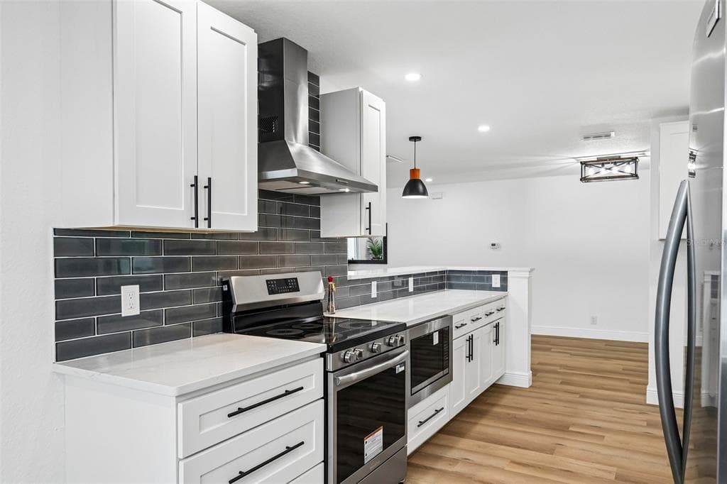 9124 39TH LANE N, PINELLAS PARK, FL 33782 — zdjęcie 5