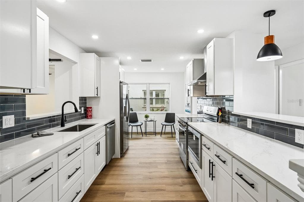 9124 39TH LANE N, PINELLAS PARK, FL 33782 — zdjęcie 4