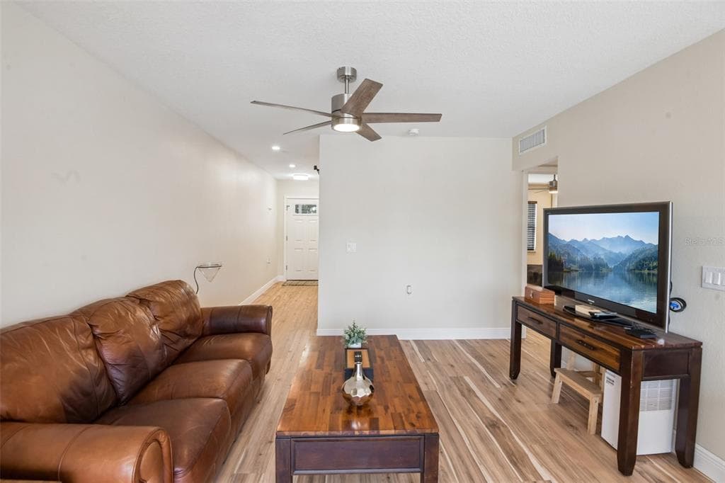 609 WESTWINDS DRIVE # 4, PALM HARBOR, FL 34683 — zdjęcie 3