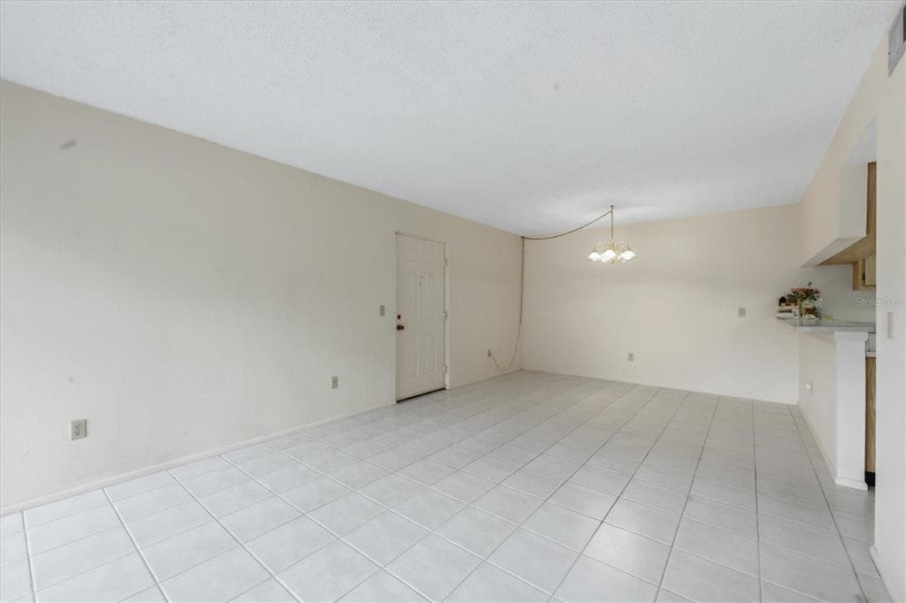 1515 FORREST NELSON BOULEVARD # C105, PORT CHARLOTTE, FL 33952 — zdjęcie 3