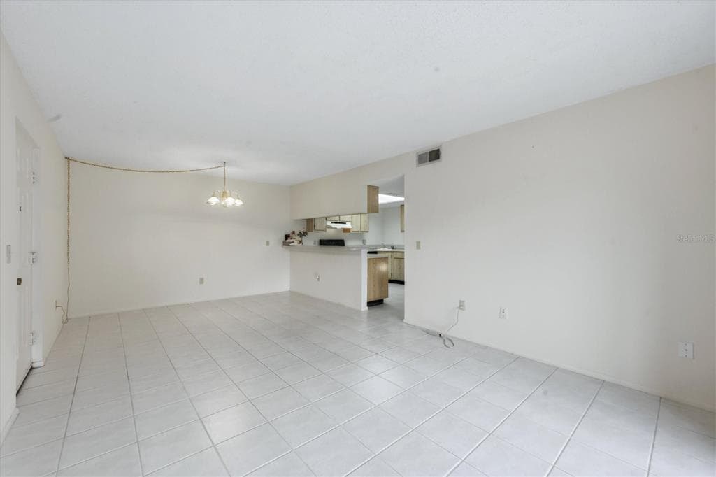 1515 FORREST NELSON BOULEVARD # C105, PORT CHARLOTTE, FL 33952 — zdjęcie 5