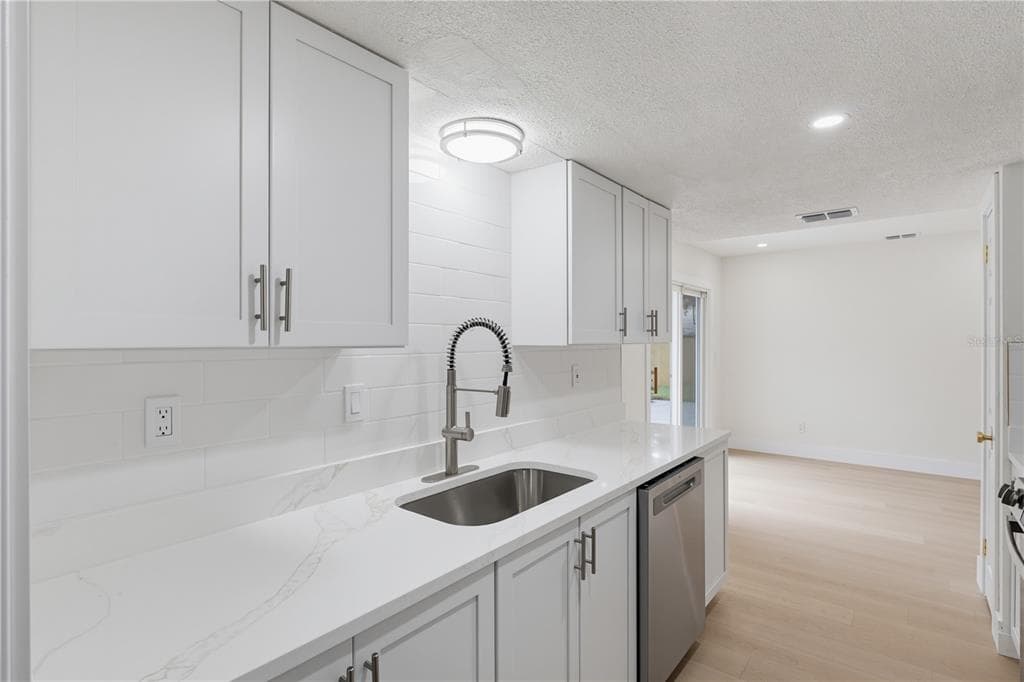 5616 GOLDEN NUGGET DRIVE, HOLIDAY, FL 34690 — zdjęcie 5