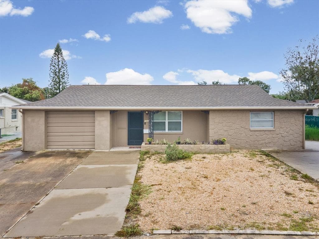 1023 VIKING DRIVE, HOLIDAY, FL 34691
