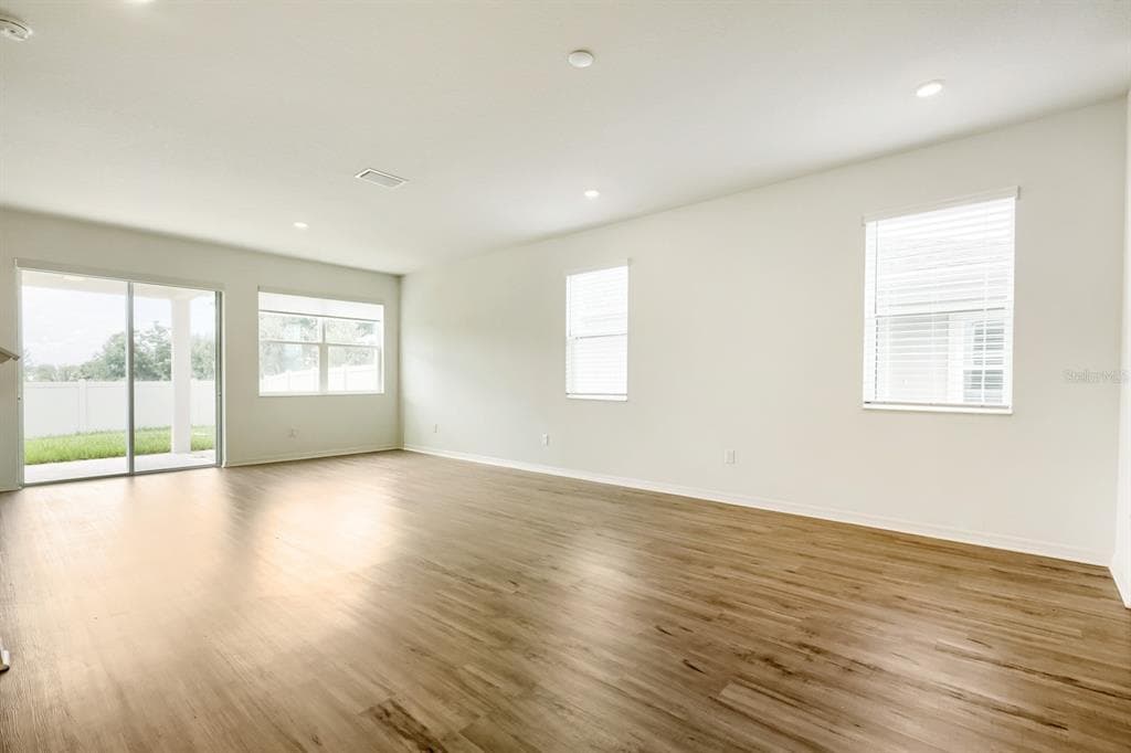37434 YUKON DRIVE, ZEPHYRHILLS, FL 33540 — zdjęcie 3