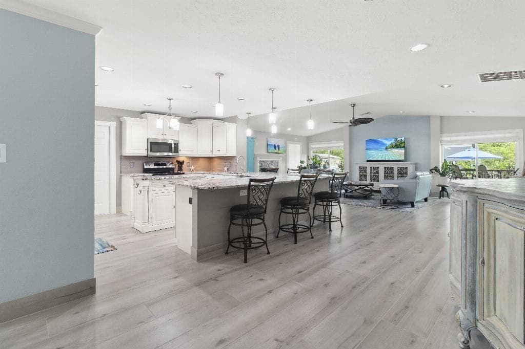 810 25TH AVENUE W, PALMETTO, FL 34221 — zdjęcie 4