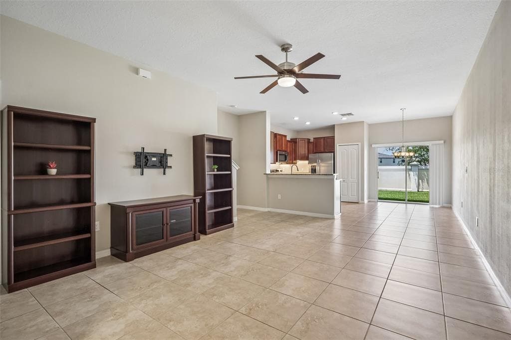 2246 GOLDEN FALCON DRIVE, RUSKIN, FL 33570 — zdjęcie 3