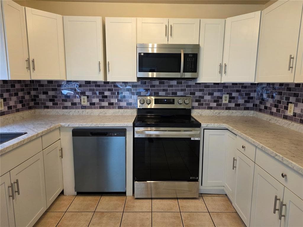 415 S GREENWICH COURT, KISSIMMEE, FL 34758 — zdjęcie 5