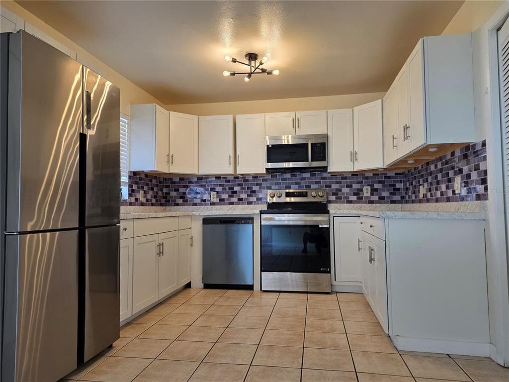 415 S GREENWICH COURT, KISSIMMEE, FL 34758 — zdjęcie 4