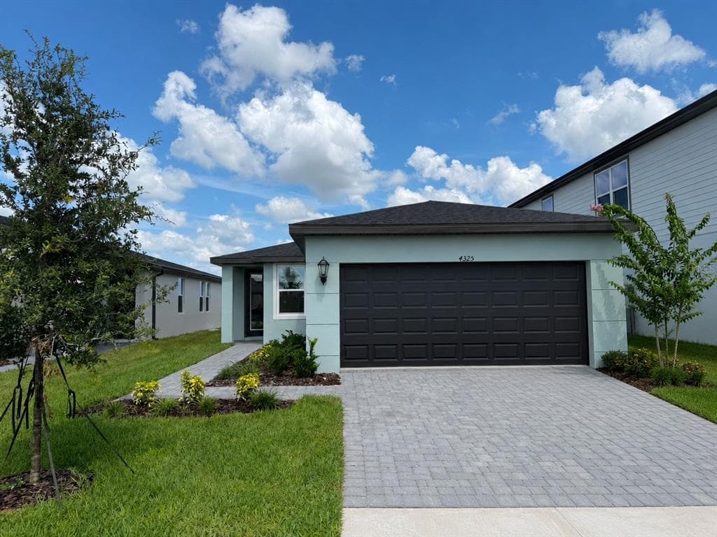 4325 RIVER BEACON BOULEVARD, DAVENPORT, FL 33837