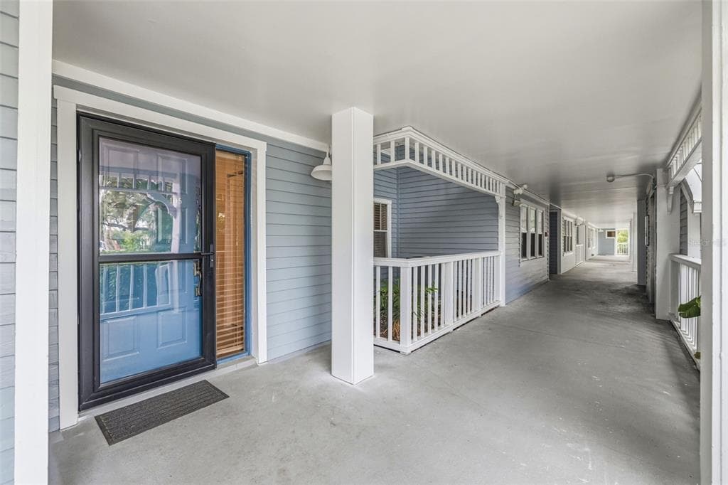 2533 DOLLY BAY DRIVE # 105, PALM HARBOR, FL 34684 — zdjęcie 2
