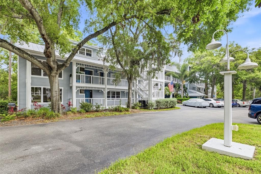 2533 DOLLY BAY DRIVE # 105, PALM HARBOR, FL 34684