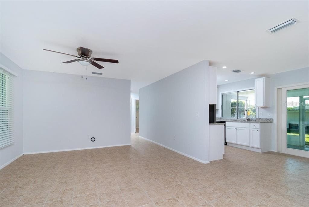 533 E CHARLOTTE AVENUE, PUNTA GORDA, FL 33950 — zdjęcie 2