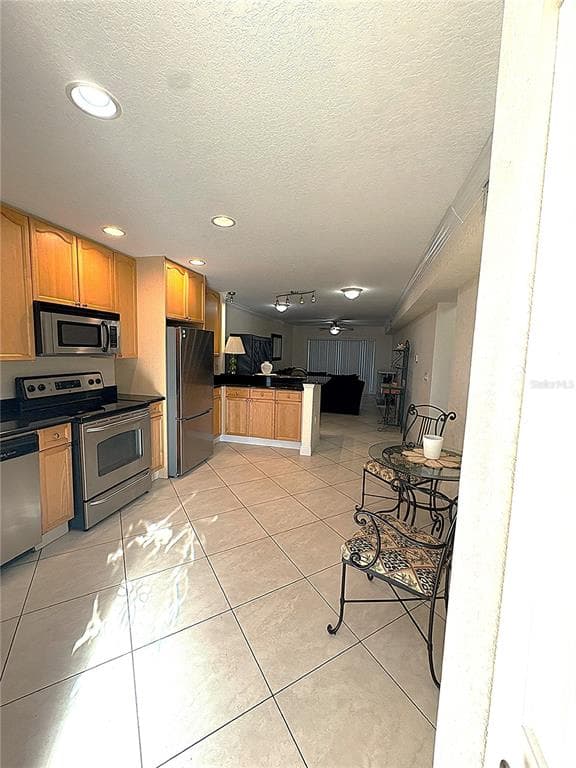 11605 3RD STREET E # 306, TREASURE ISLAND, FL 33706 — zdjęcie 5