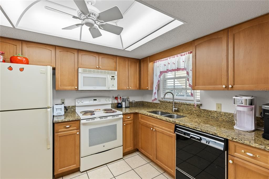 942 CAPRI ISLES BOULEVARD # 105, VENICE, FL 34292 — zdjęcie 3