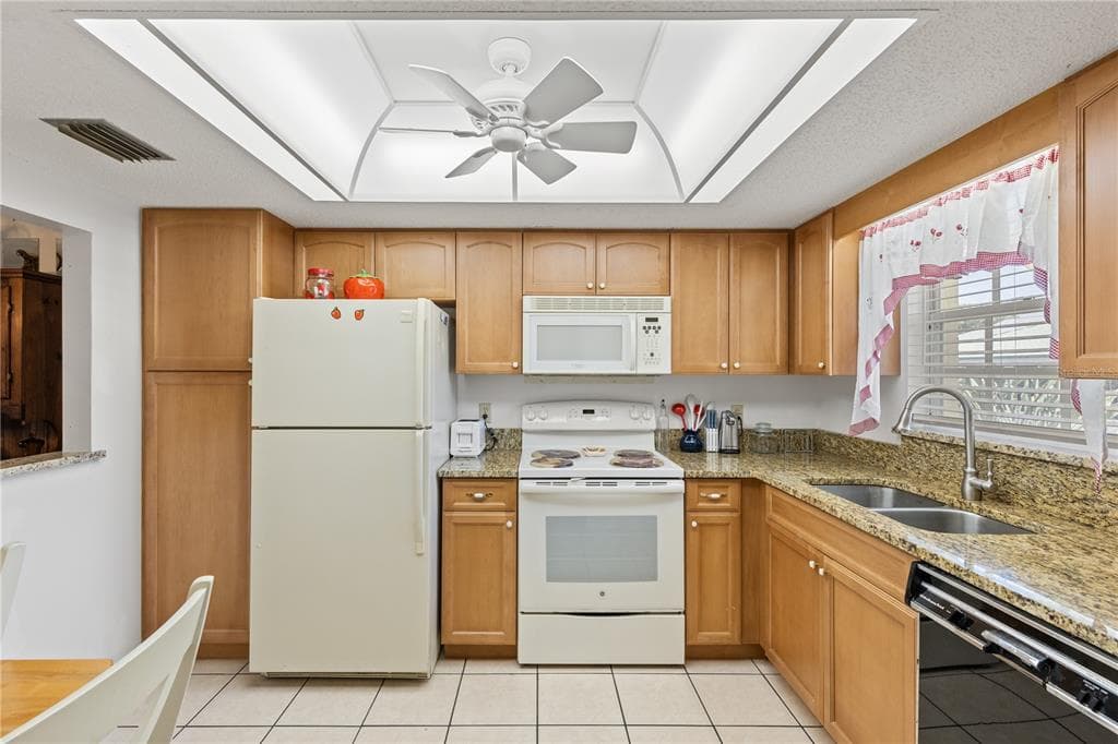 942 CAPRI ISLES BOULEVARD # 105, VENICE, FL 34292 — zdjęcie 4