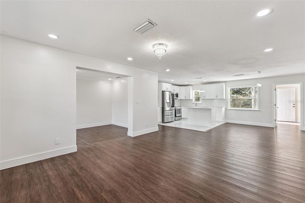 1070 N LIBBY COURT, DAYTONA BEACH, FL 32117 — zdjęcie 5