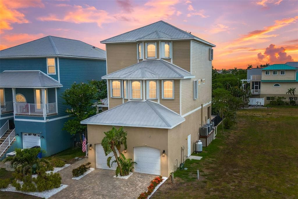 1340 APOLLO BEACH BOULEVARD S, APOLLO BEACH, FL 33572
