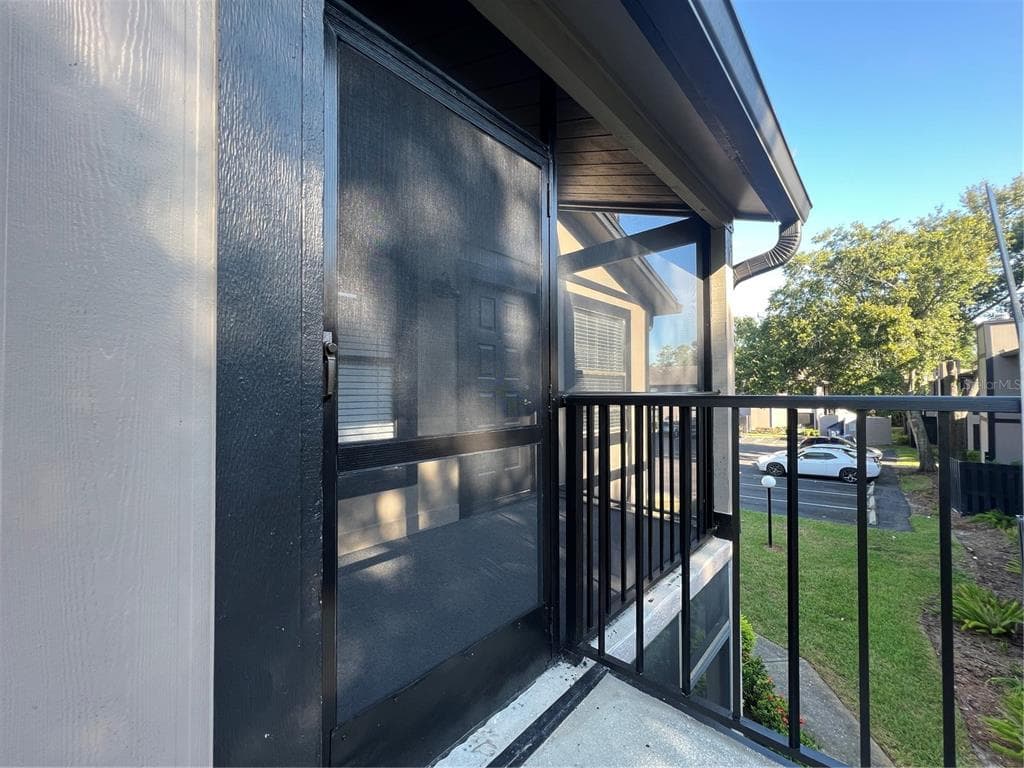4025 ANGEL OAK COURT # 203, TAMPA, FL 33613 — zdjęcie 3