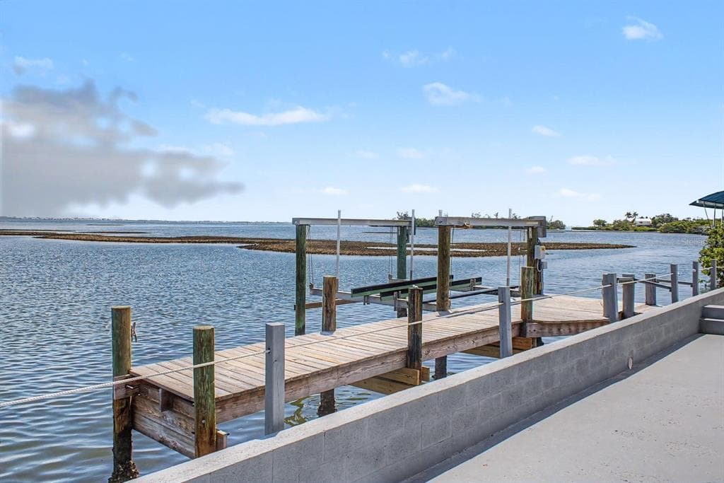 6927 21ST STREET W, BRADENTON, FL 34207