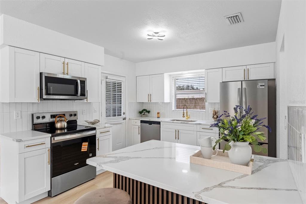 230 BEVERLY BOULEVARD, BRANDON, FL 33511 — zdjęcie 2