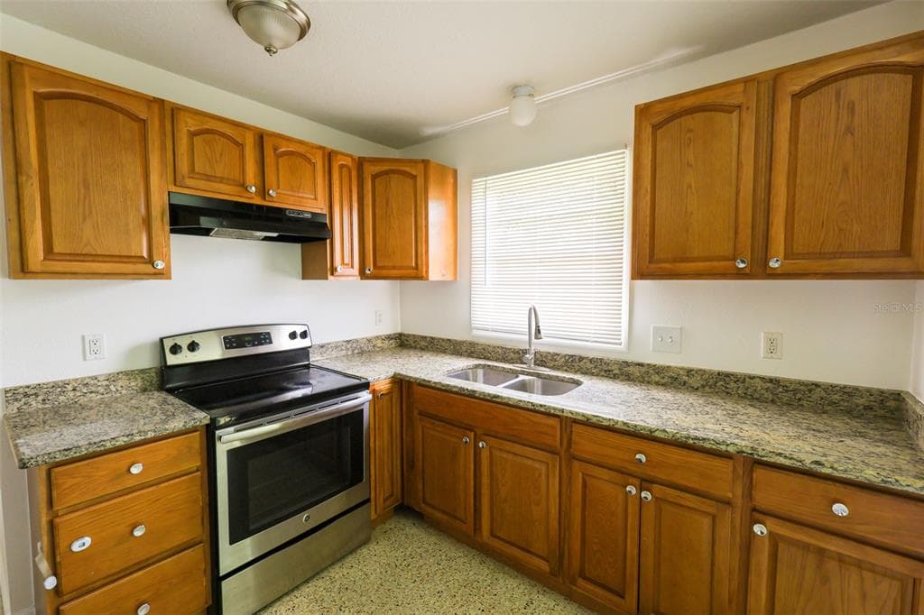 8300 57TH STREET N, PINELLAS PARK, FL 33781 — zdjęcie 3