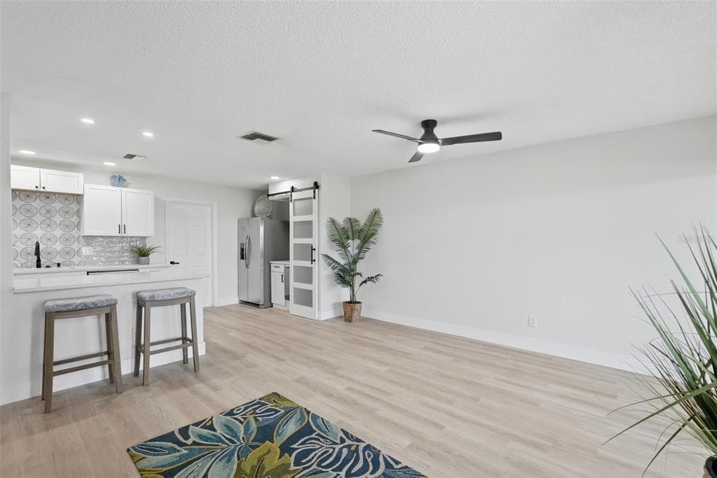 1339 QUEEN ANNE DRIVE # C, PALM HARBOR, FL 34684 — zdjęcie 4