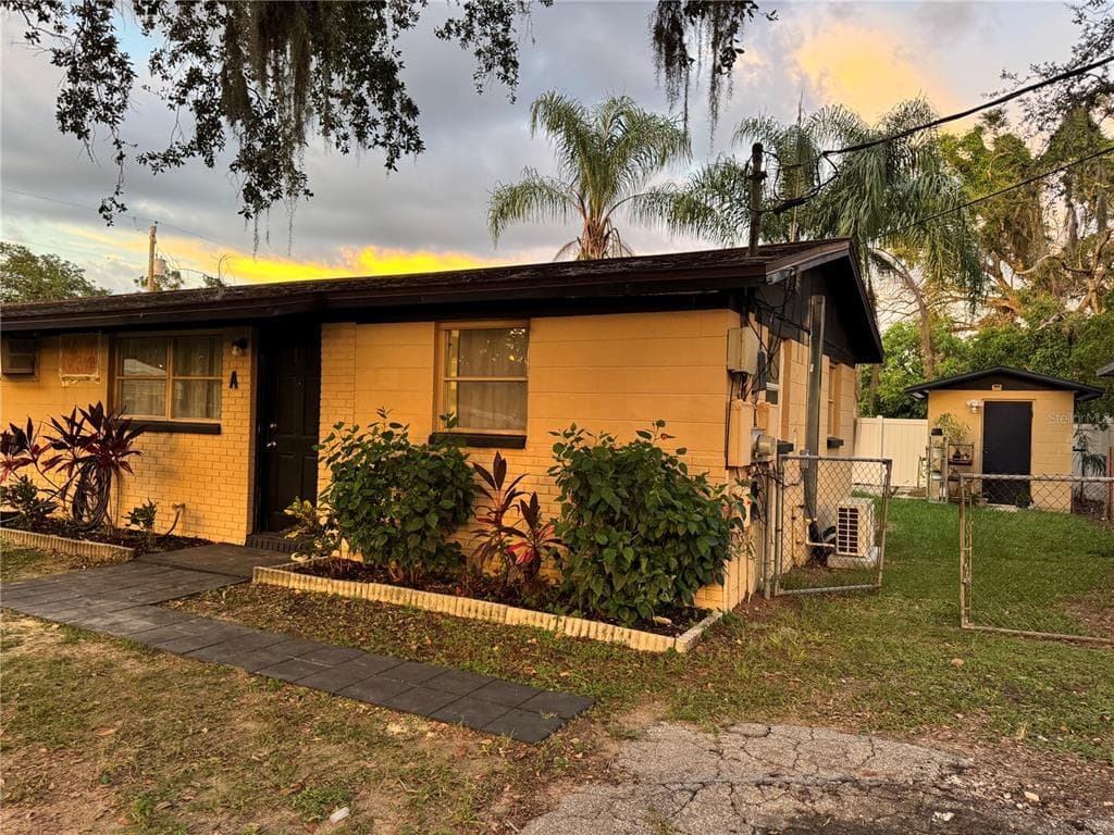 1801 N TAYLOR ROAD, BRANDON, FL 33510