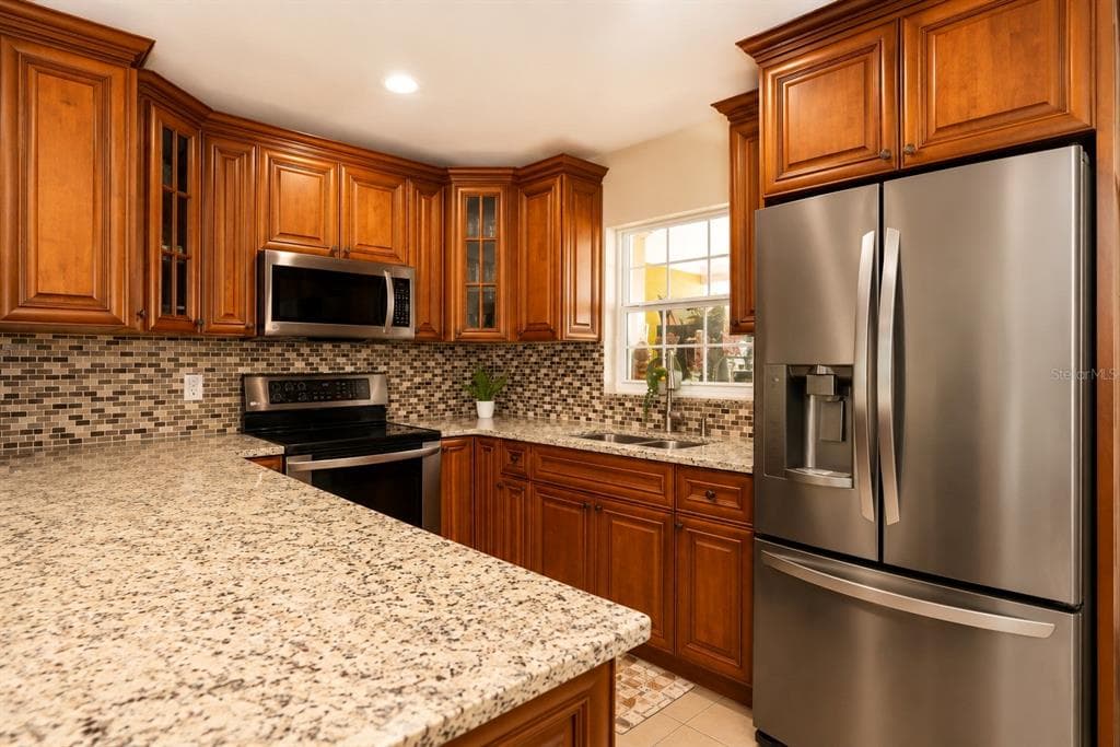 4409 W HANNA AVENUE, TAMPA, FL 33614 — zdjęcie 4